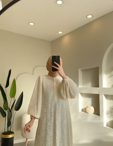 1575 Fransız güpürlü astarlı elbise