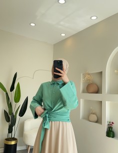 4205 bağlamalı crop gömlek...