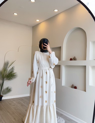 8689 Soft çiçek desen nakışlı elbise...