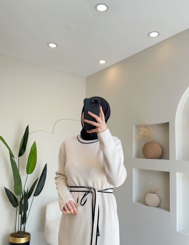 10788 Kuşaklı Çizme Boy Triko Elbise...