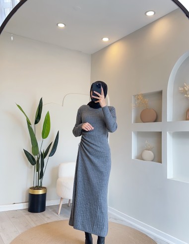 24870 büzgü detaylı triko elbise - gri