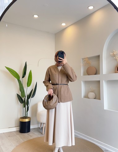 HK25141 kontrast deri kemerli ceket...