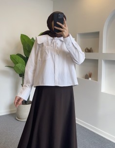 2774 yaka bağlamalı gömlek...