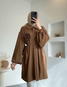1400 çiçekli broşlu tunik -... 2