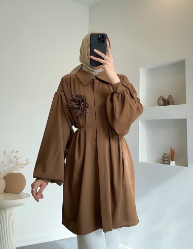 1400 çiçekli broşlu tunik - kahverengi