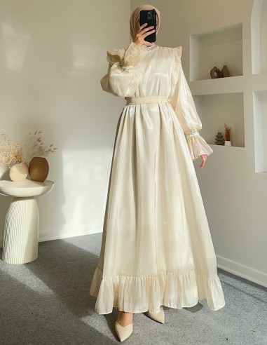 1391 yakası çiçek broşlu balon kol...