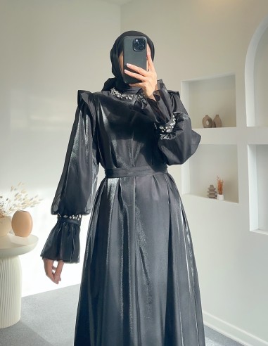 1391 yakası çiçek broşlu balon kol...