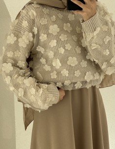 FR-513 çiçek detay kazak - Bej