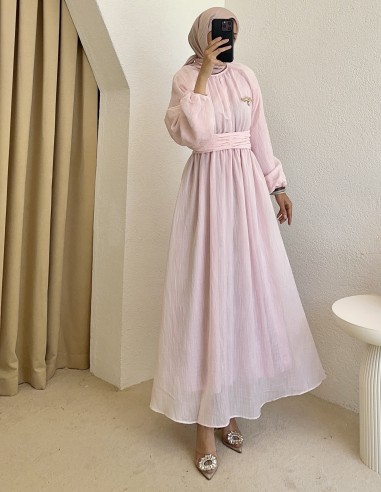 5168 kuşağı broşlu elbise - pembe