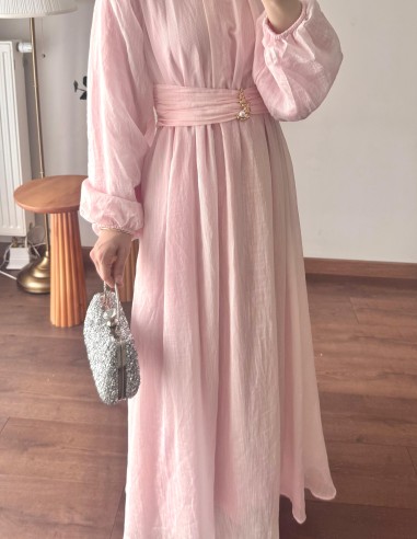 5168 kuşağı broşlu elbise - pembe